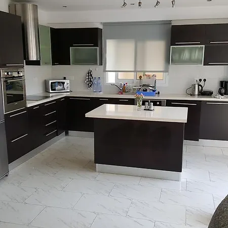 Alloggio in famiglia Edovan Homestay Limisso