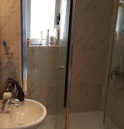 Edovan Homestay Privatunterkunft